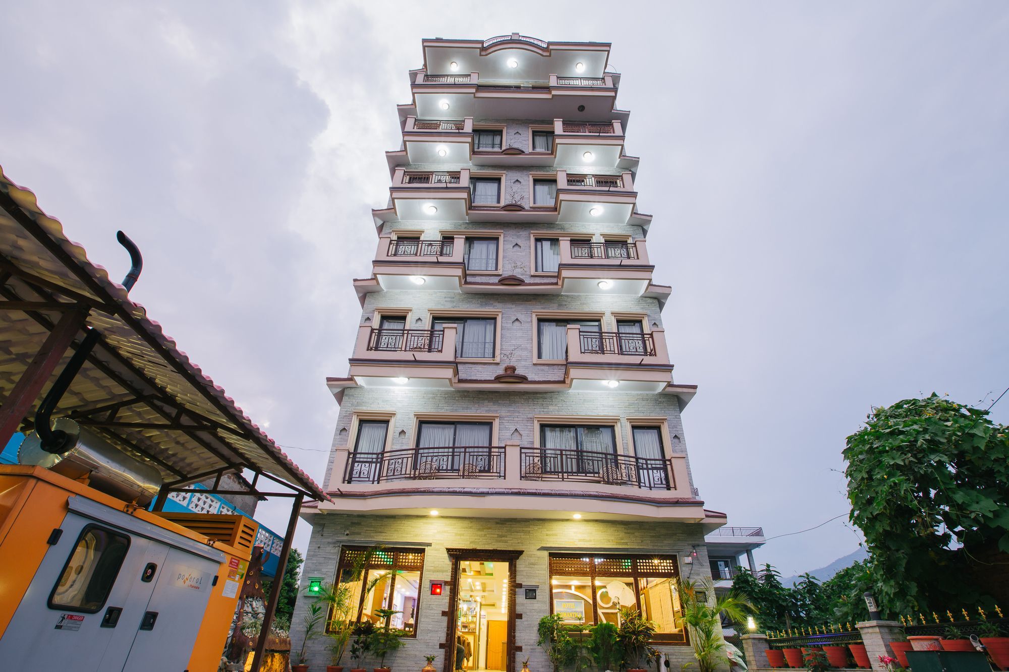 Hotel Romantica Pokhara Exteriör bild