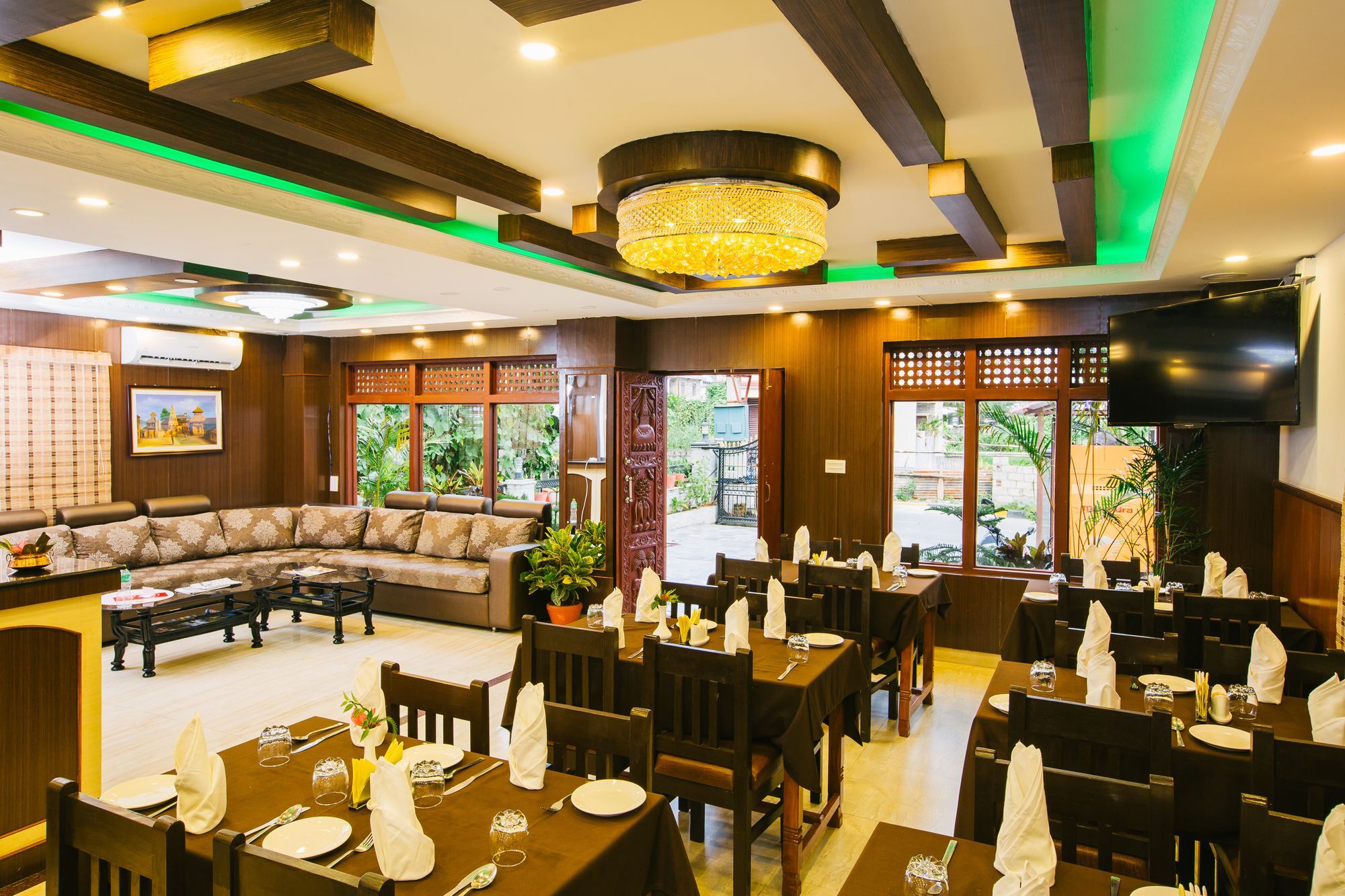 Hotel Romantica Pokhara Exteriör bild